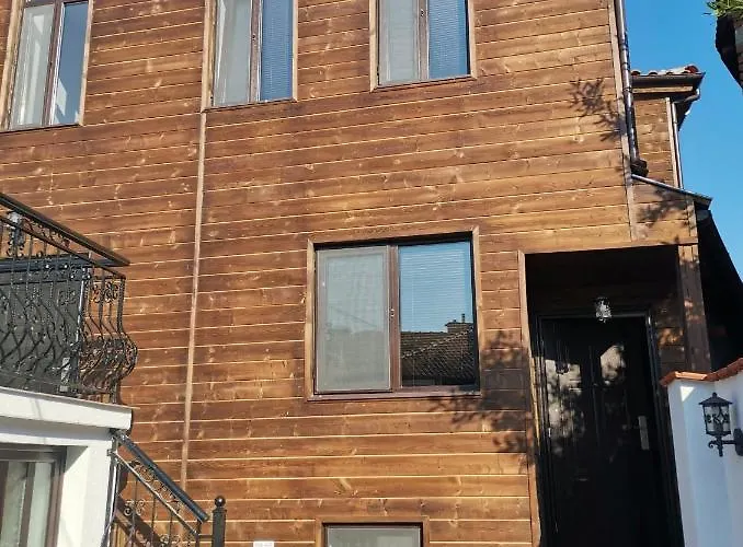 Apartman кулата *